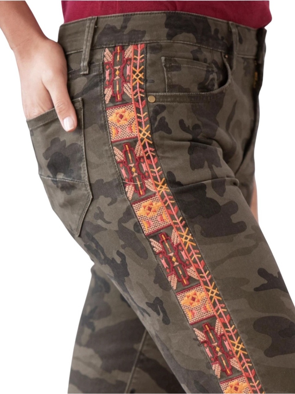 Driftwood Jackie Sedona Embroidered Camo Pants Army Green Size 27